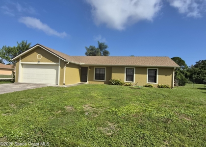 455 Charlotta Avenue Se - Photo 1