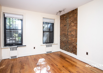 22 Hart St - Photo 1