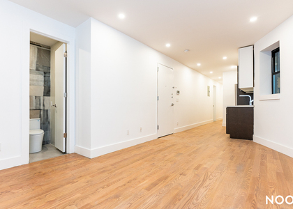 435 DeKalb Ave - Photo 1