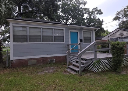 904 Bunker Hill Boulevard - Photo 1