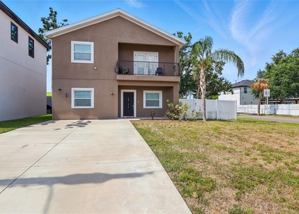 3024 W Douglas St - Photo 1