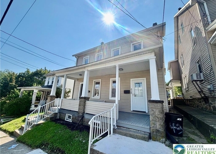 438 Market Street - Photo 1