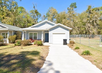 2024 Ne 4th Avenue - Photo 1