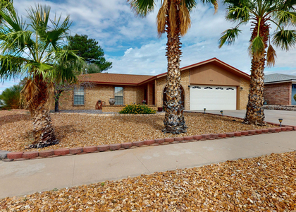 453 El Camino Drive - Photo 1