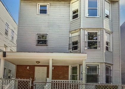 589 Winchester Avenue - Photo 1