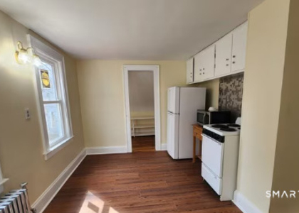 49-1/2 Silver Street - Photo 1