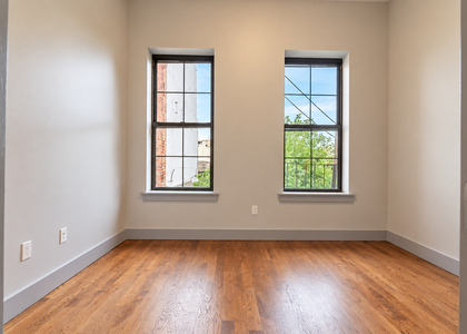 9 Marcus Garvey Blvd - Photo 1