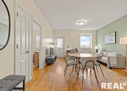 15th Street - Photo 1
