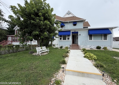 368 Carr Avenue - Photo 1