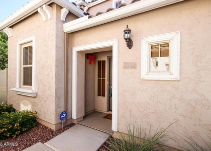 2152 W Monte Cristo Avenue - Photo 1