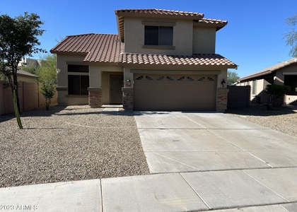 11366 W Buchanan Street - Photo 1