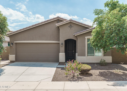 21257 W Berkeley Road - Photo 1