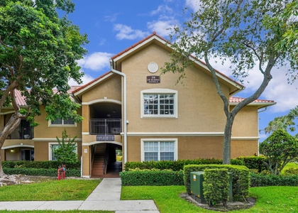231 Sw 116th Avenue - Photo 1