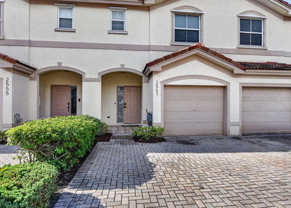 2557 Riverside Drive - Photo 1