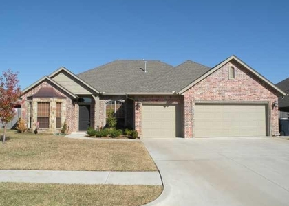 8709 Nw 105th Street - Photo 1