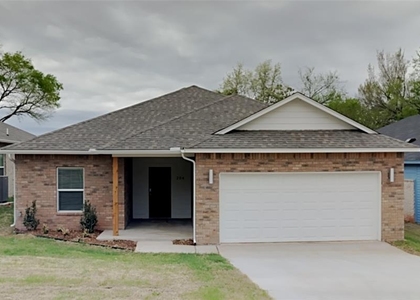 204 E 6th Street - Photo 1