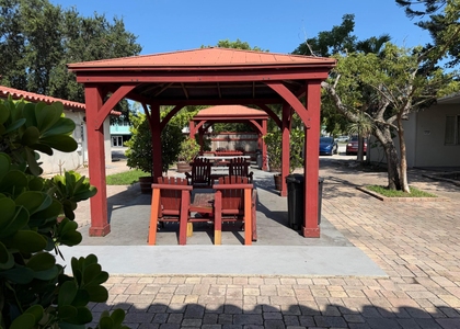 380 S Federal Highway - Photo 1
