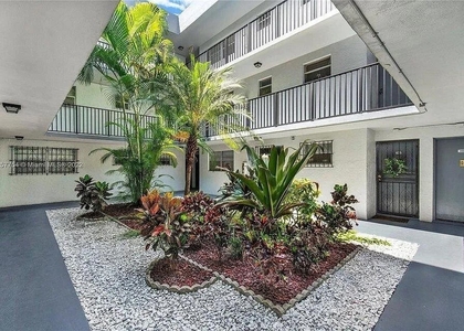 2496 Sw 17th Avenue - Photo 1