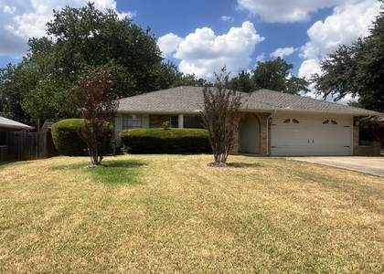 2513 Poppy Lane - Photo 1