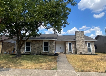 7309 Oakstone Drive - Photo 1