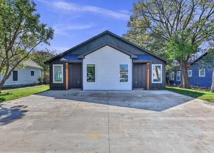 720 W Texas Street - Photo 1