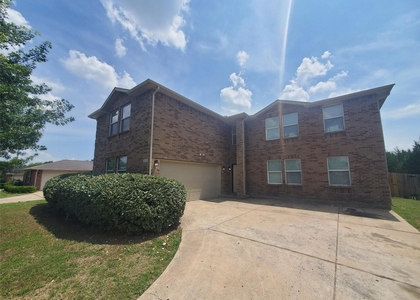 2512 Comstock Lane - Photo 1