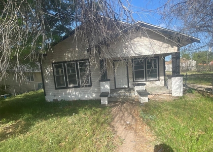 1142 Grape Street - Photo 1