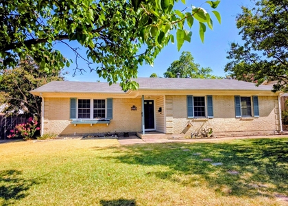 714 Timberlake Circle - Photo 1