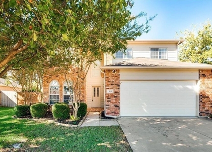 313 Londonderry Lane - Photo 1