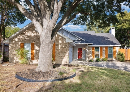128 Overbrook Drive - Photo 1
