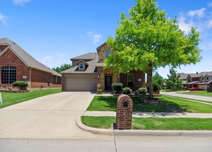 913 Lampassas Trail - Photo 1