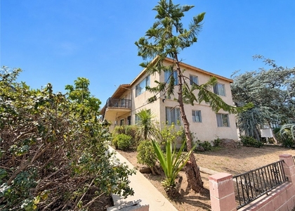 1808 10th Street - Photo 1