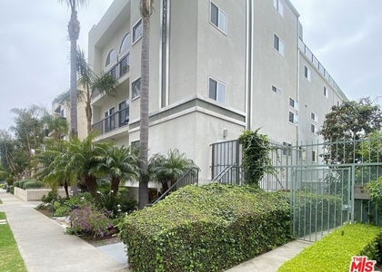 1227 Granville Avenue - Photo 1