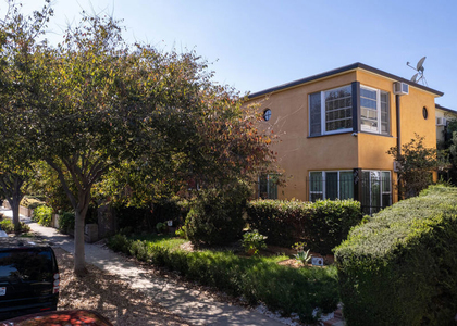 305 S Reeves Drive - Photo 1