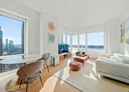 550 West 45th Street, New York - Photo 1