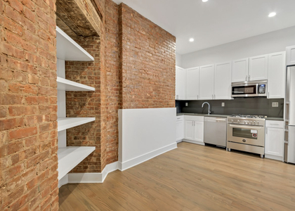  Madison Avenue & E 30TH ST - Photo 1