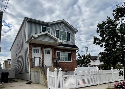 6261 De Costa Avenue - Photo 1