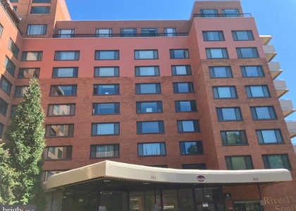 1011 Arlington Boulevard - Photo 1