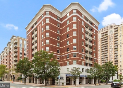 880 N Pollard Street - Photo 1