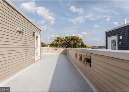 2117 N 9th Street - Photo 1