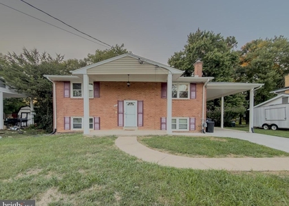 4612 Sharon Road - Photo 1