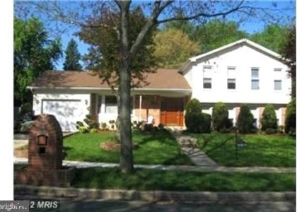 9003 Rollingwood Drive - Photo 1