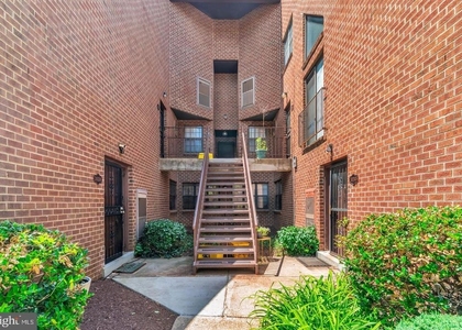 3040 Pineview Court Ne - Photo 1