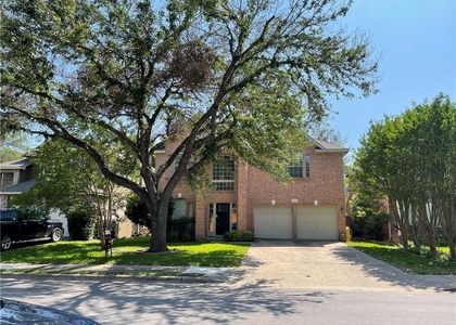 602 Cloud Ct - Photo 1