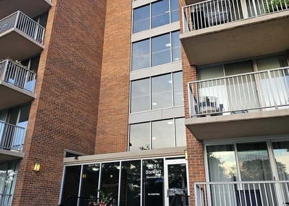 2201 S Stewart Avenue S - Photo 1
