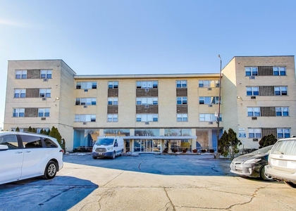 7250 N Western Avenue - Photo 1
