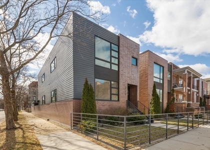 559 E 50th Street - Photo 1
