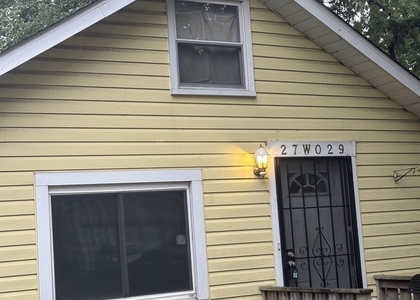 27w029 Oak Street - Photo 1