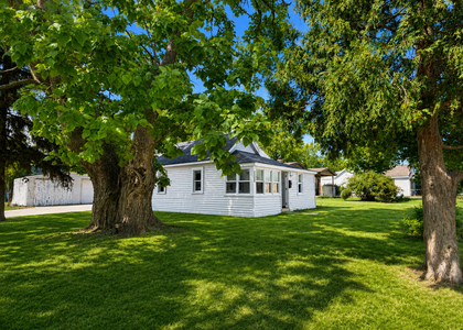 1155 S 7th Street - Photo 1
