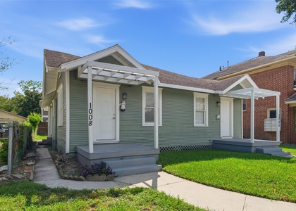 1008 Studewood Street - Photo 1